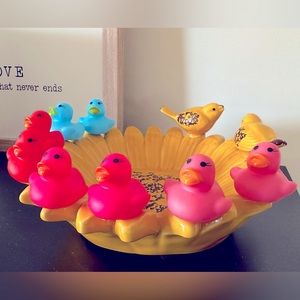 8 bright lovely mini rubber ducks set light pink, blue, hot pink & red 🎀🩵🩷❤️